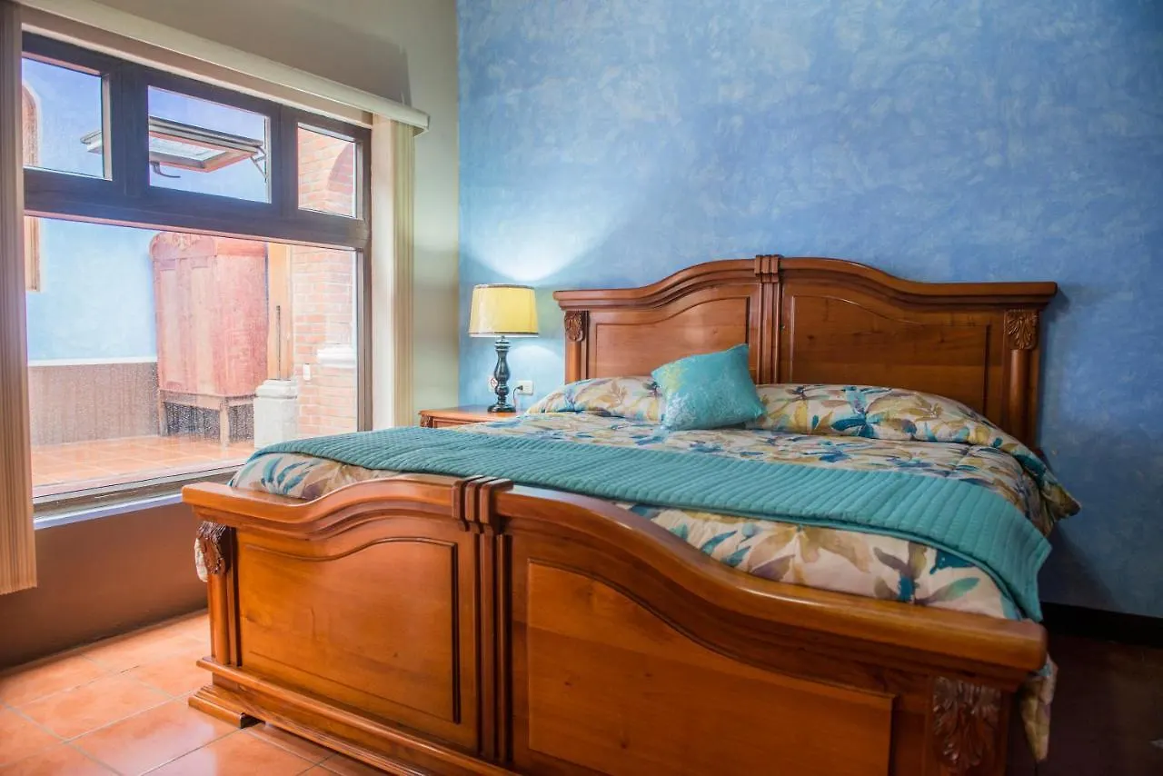 Hotel Casa De Las Fuentes Antigua