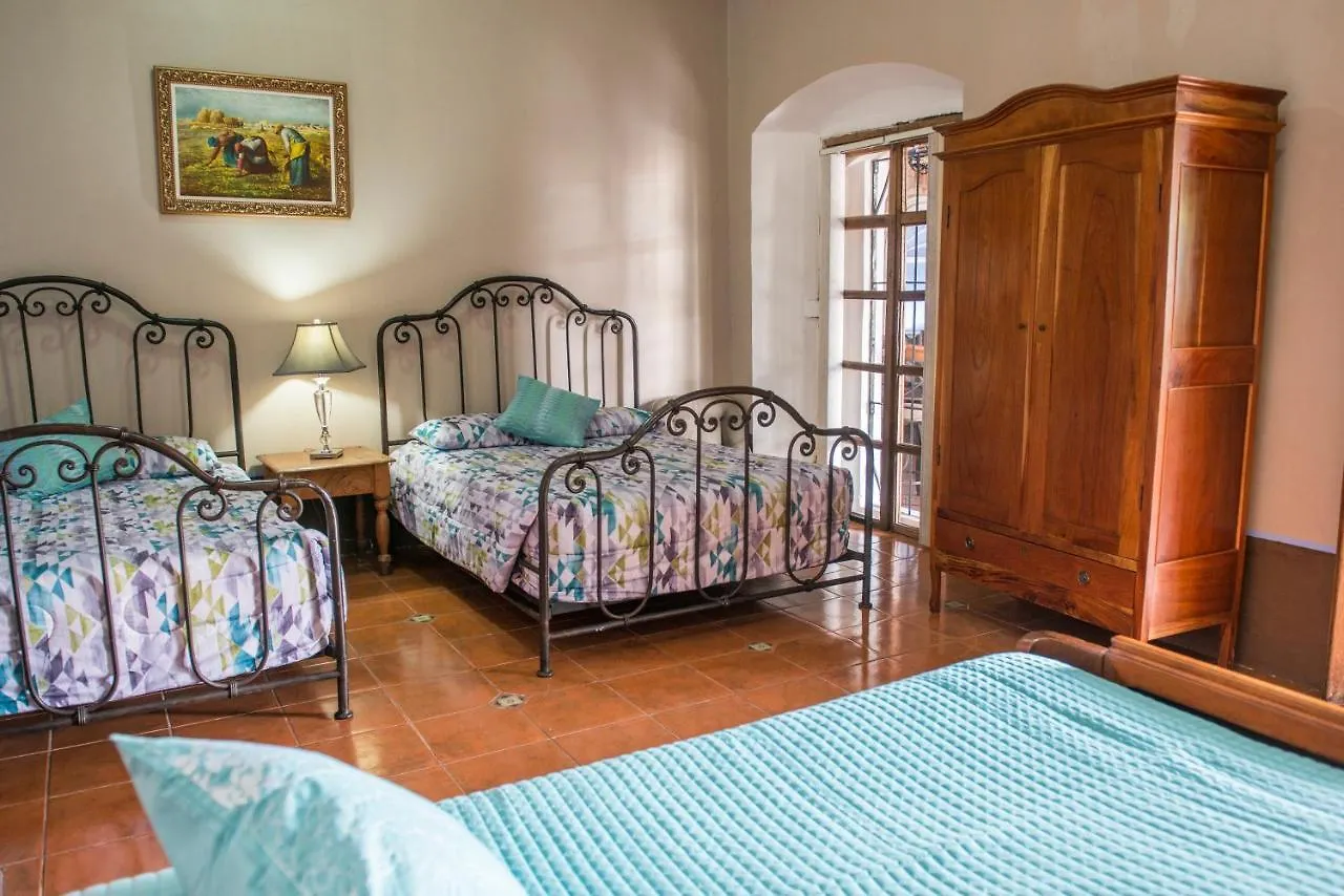 Hotel Casa De Las Fuentes Antigua Guatemala
