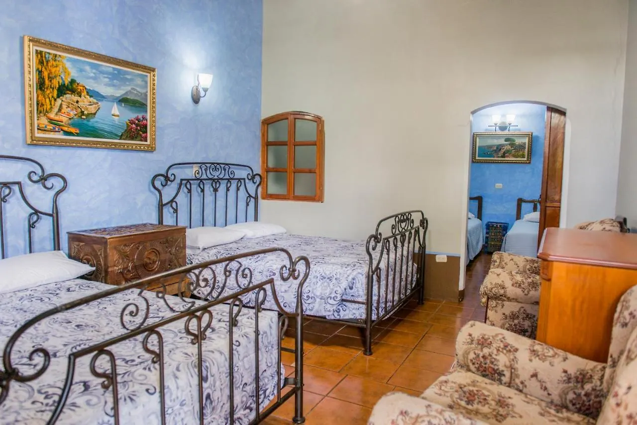 ***  Hotel Casa De Las Fuentes Antigua Guatemala